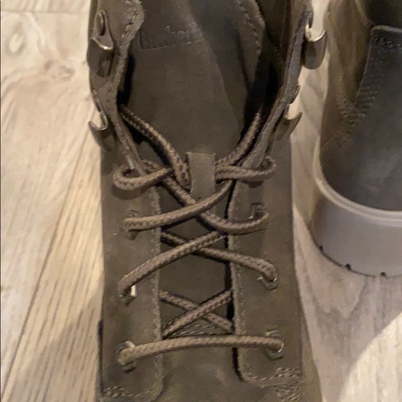 Timberland Women’s Carnaby Cool Olive Boots - Picture 6 of 9